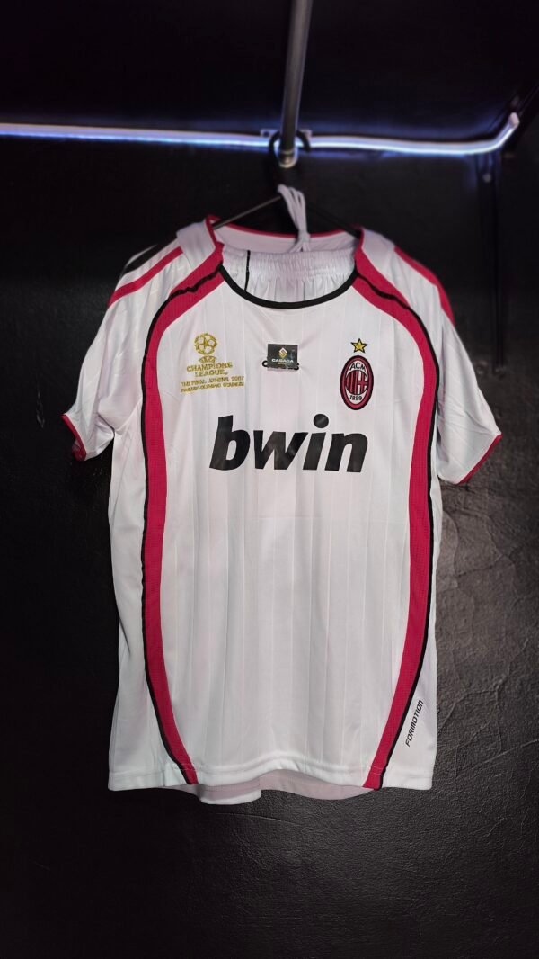 Milan 2