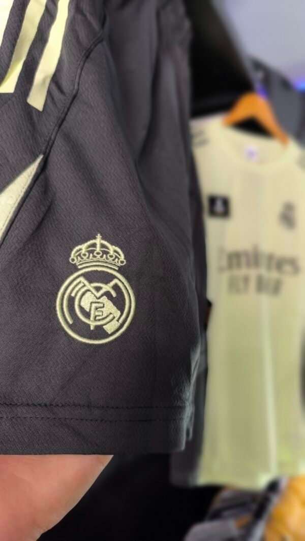 Real Madrid Kit Deportivo con mangas - Imagen 3