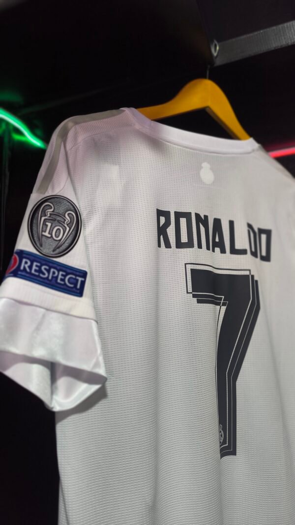 Real Madrid Retro Ronaldo - Manga Corta - Imagen 4