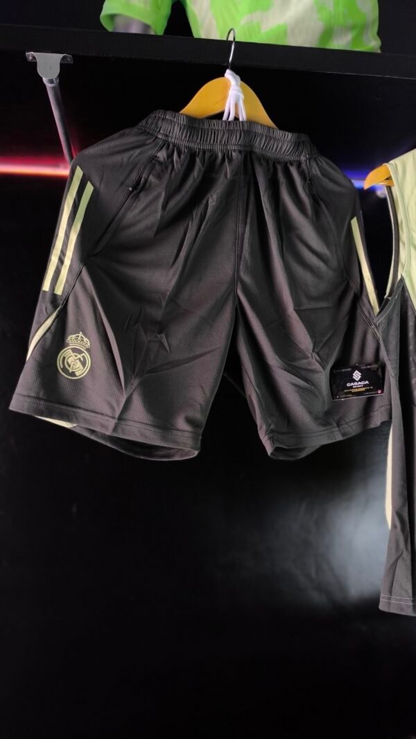 Real Madrid Kit Deportivo con mangas - Imagen 4