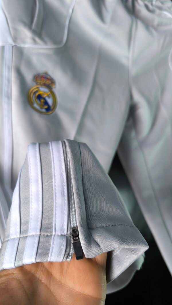 Real Madrid Kit Deportivo - Imagen 6